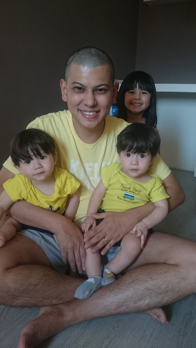 Mauritius with children during alopecia, 2017 — the bottom of the well and the turn.